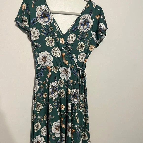 Kaileigh | Dresses | Kaileigh Faux Wrap Knit Dress Size Small | Poshmark